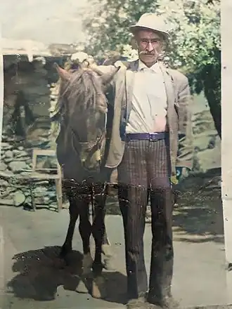 The first headman of Kırahmetler neighborhood and the son of Hıdır Begh, Ali Ceylan, also known by the nickname Yörük Ali or Muhtar Al(i)emmi