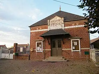 The town hall in Thory