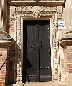 Detail of the previous photo (door of the counter of the Hôtel d'Assézat).