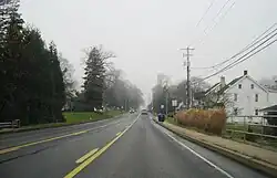 Westbound US 30 through Leaman Place