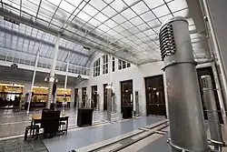 Load-bearing prism lights in the banking hall of the Österreichische Postsparkasse in Vienna.