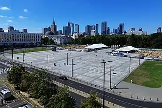 Piłsudski Square with the excavated foundations of the palace (2024)