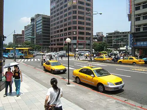 Zhongxiao Rd. and Keelung Rd.